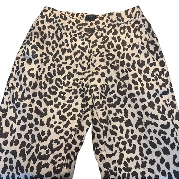J. CREW Cafe Tapered Linen Capri in Beige/Black Cheetah Print Size 2P—PETITE - Picture 3 of 9